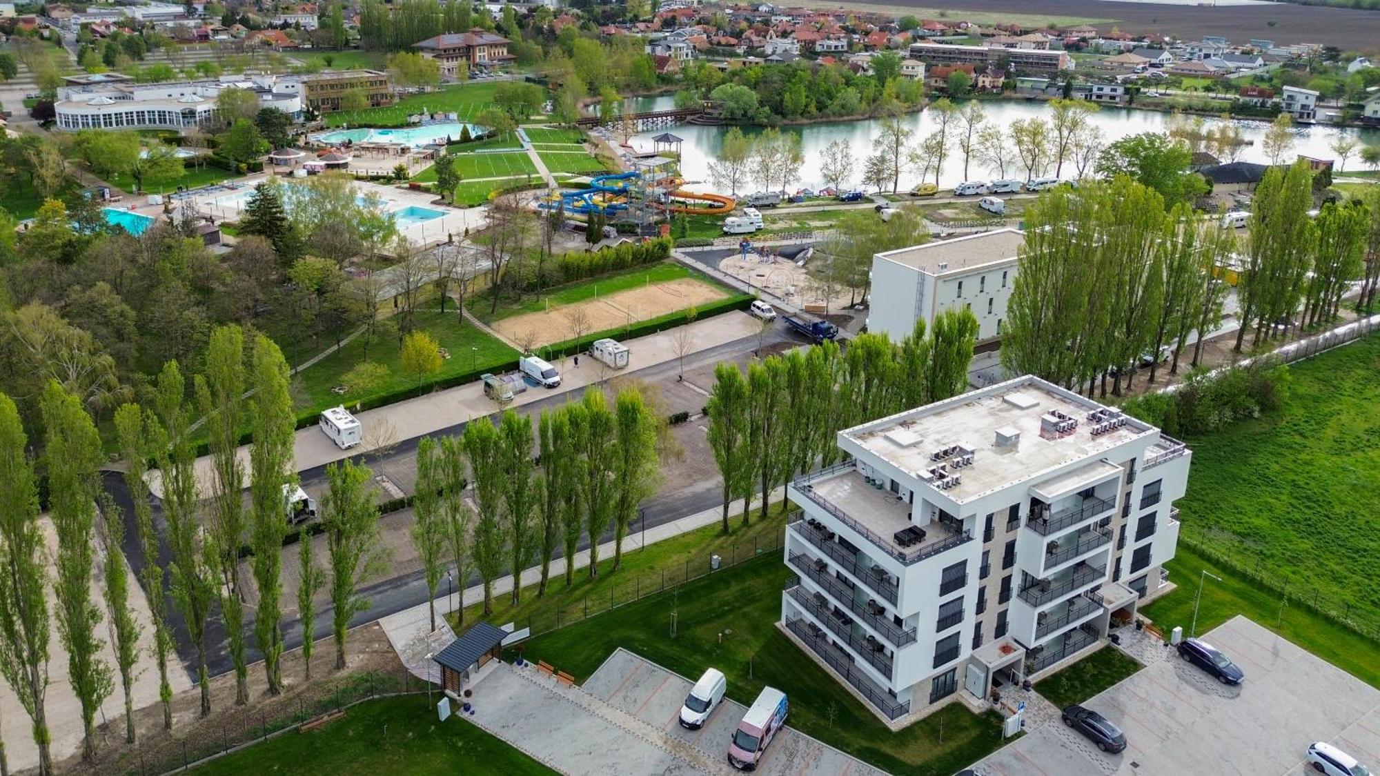 Kinga Apartman Дунавска Стреда Екстериор снимка
